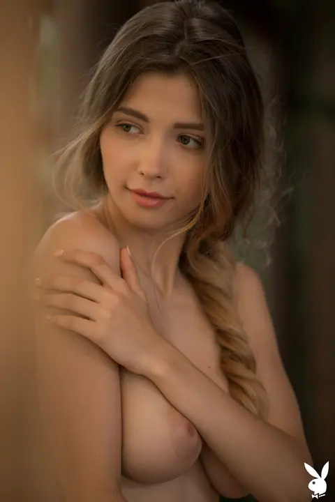 Mila Azul: Short-Haired Brunette Shows Her Big Tits Outdoors – photo 19 of 20