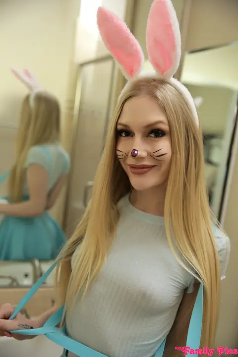 Emma Starletto: German Redheads Get Fucked in a Group and Take Creampies – photo 5 of 20
