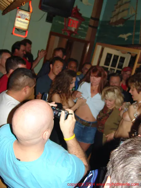 Double Dee: Tall Mature Blonde Fucks and Kisses at a Public Swingers Party – photo 6 of 20