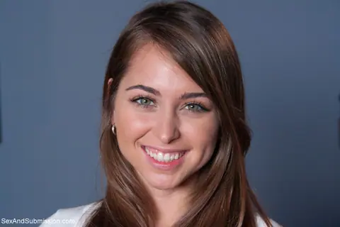 Riley Reid: Skinny Brunette Strips to Her Socks and Spreads Her Pussy – photo 3 of 20