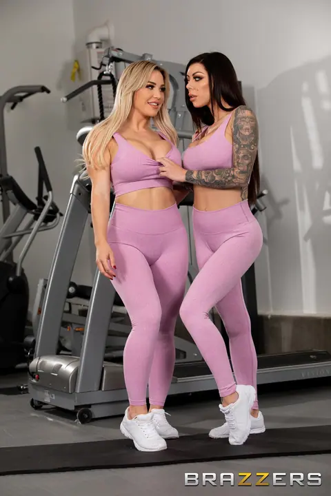 Amber Jade: Two Busty MILFs Lick and Finger Each Other in the Gym – photo 4 of 20