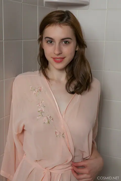 April Grantham: European Brunette Shows Her Big Tits and Ass in the Bathroom – photo 2 of 16