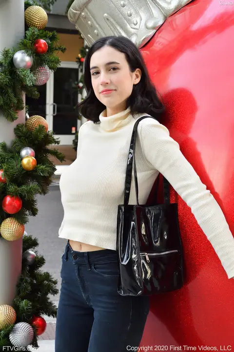 Pale Skinny Babe with Big Natural Tits Strips Out of Her Jeans in Public – photo 7 of 20