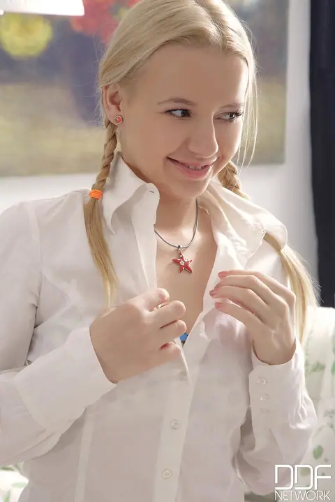 Olivia Grace: Blonde European Woman Takes an Anal Creampie – photo 2 of 20
