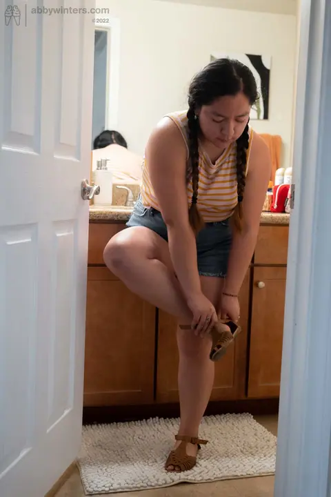 Australian BBW Undresses to Reveal Her Hairy Pussy – photo 18 of 20