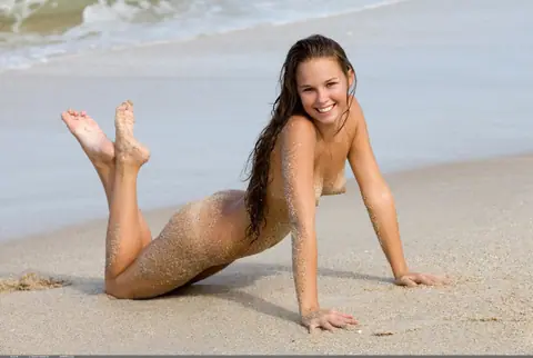 Petite European Strips Nude on the Beach – photo 12 of 20