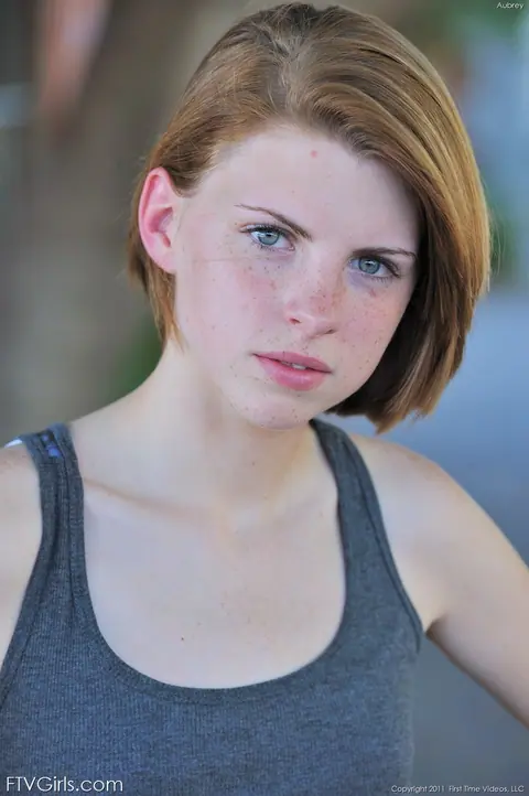 Aubrey Belle: Redhead Undresses in Jeans and Spreads Her Pussy Outdoors – photo 1 of 20