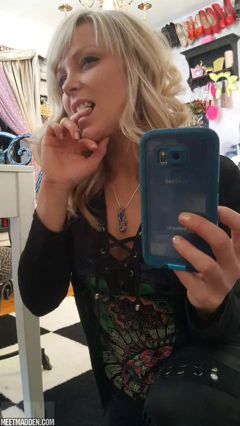 Meet Madden: Slim Blonde MILF Strips for Mirror Selfies in Boots – photo 3 of 15