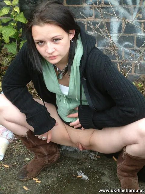 British Brunette Spreads Her Shaved Pussy Outdoors – photo 4 of 12