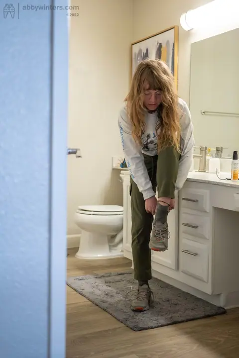 Blonde PAWG Strips Out of Her Jeans and Panties – photo 19 of 20