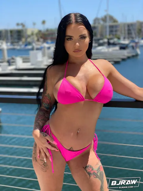 Payton Preslee: Busty Curvy Brunette Takes a Facial in Her Bikini – photo 6 of 20