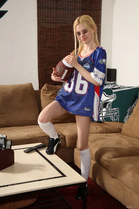 Kennedy Kressler: Skinny Blonde Masturbates with a Dildo on the Sofa in Socks – photo 2 of 20