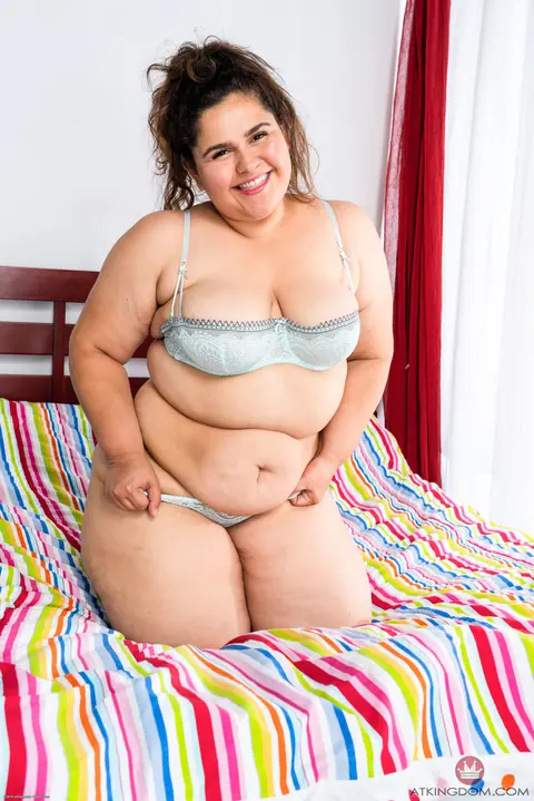 Karla Lane: Mature Latina Spreads Her Hairy Pussy Wide – photo 1 of 20