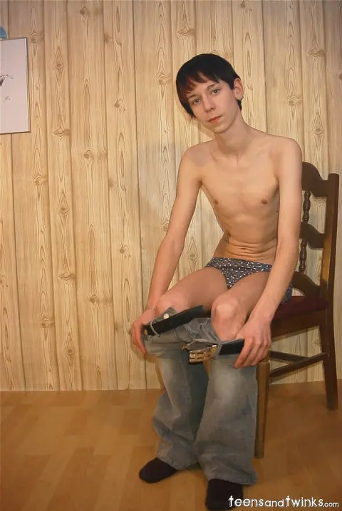 Slim Hairy Man Strips and Has Sex with His Partner – photo 5 of 21