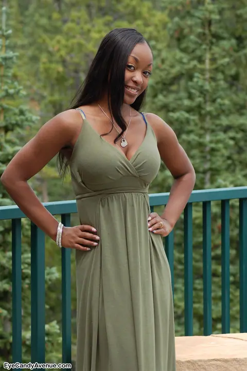 Ebony Woman Strips Off Her Dress and Shows Her Big Tits on the Balcony – photo 2 of 16