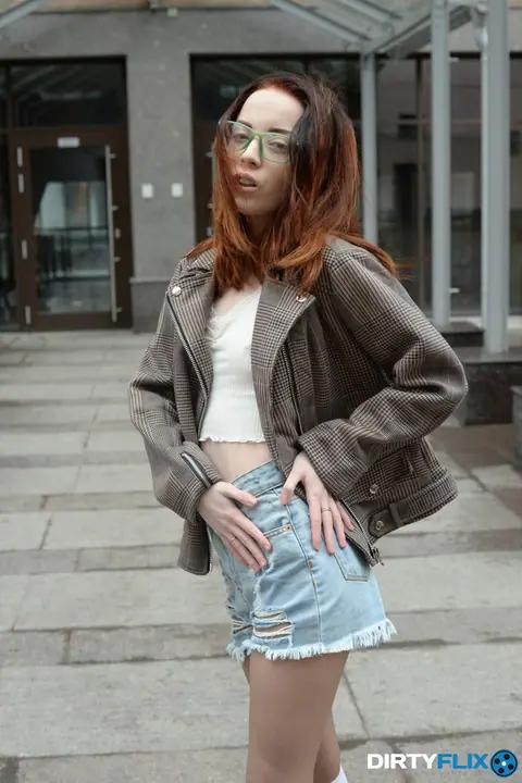 Lottie Magne: Slim Russian Redhead Sucks Cock and Takes a Facial on a Desk – photo 1 of 20