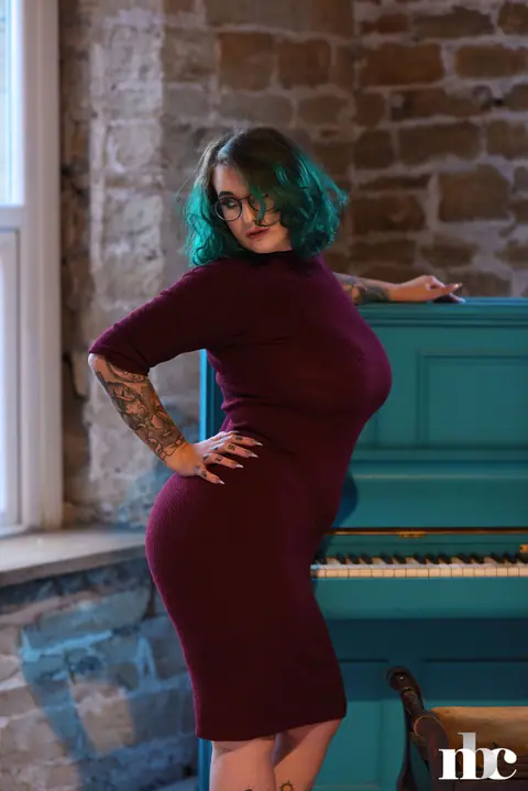 Galda Lou: BBW with Big Tits Strips Out of Her Dress and Glasses – photo 2 of 21