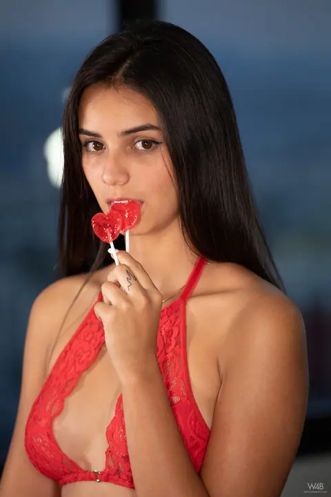 Latina Brunette Strips Off Her Lingerie and Fingers Her Pussy – photo 4 of 20