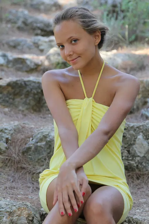 Mango A: Petite Brunette Shows Her Small Natural Tits Outdoors – photo 1 of 20
