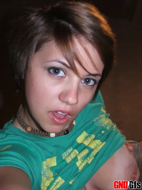 Short-Haired Amateur Shows Her Big Natural Tits in Selfies – photo 7 of 12