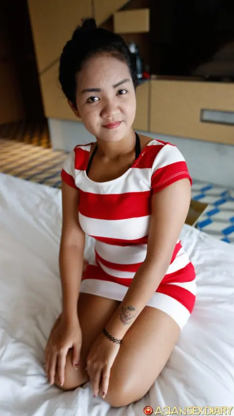 Short-Haired Asian BBW Takes Anal Doggy Style – photo 7 of 20