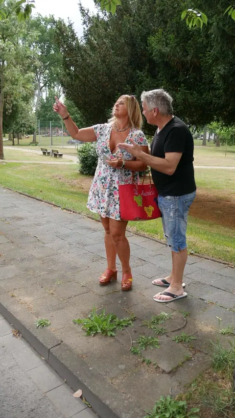 Nudechrissy: German Blonde MILF Gives a Handjob Before Sex – photo 18 of 20
