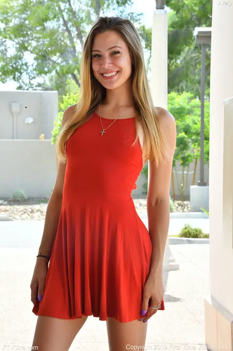 Avery Cristy: Tall Amateur Brunette Flashes Her Bum in a Skirt and Panties – photo 14 of 20