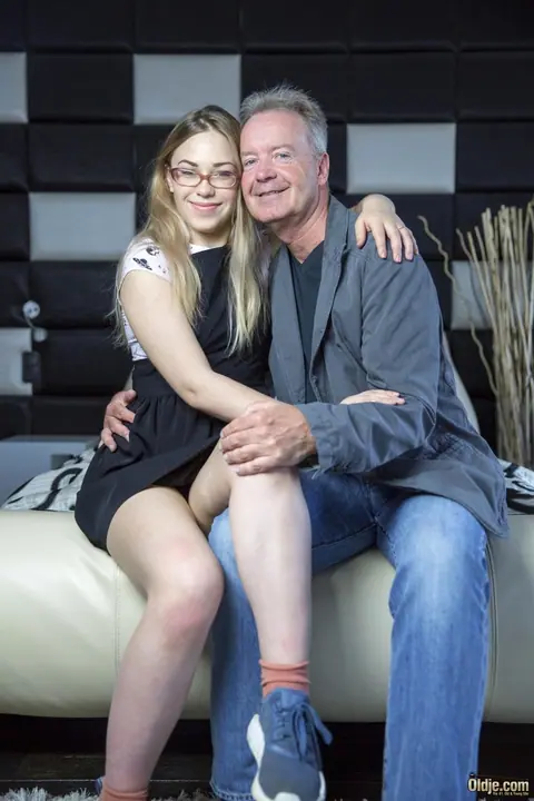 Selvaggia: Blonde in Glasses Rides Cowgirl and Gets Fingered – photo 2 of 20