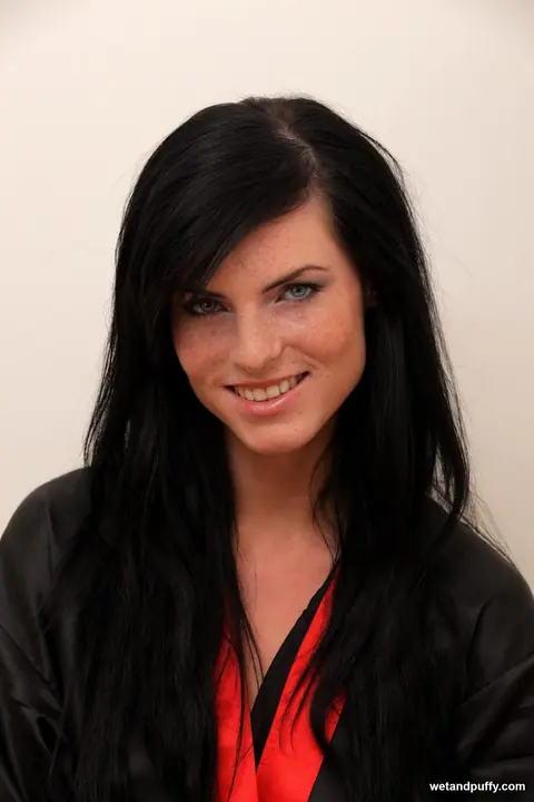 Eileen Sue: Skinny Brunette with Big Tits Tests a Dildo Deep – photo 4 of 20