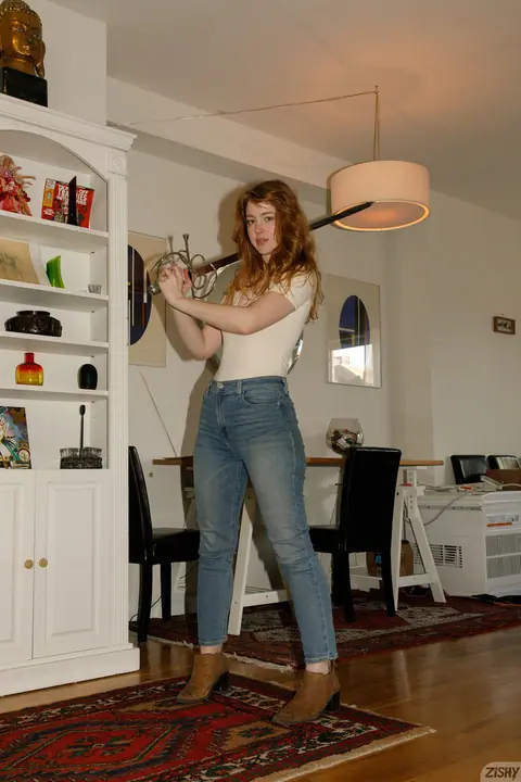 Erna Ohara: Pale Redhead PAWG in Jeans Shows Her Trimmed Bush Outdoors – photo 7 of 12