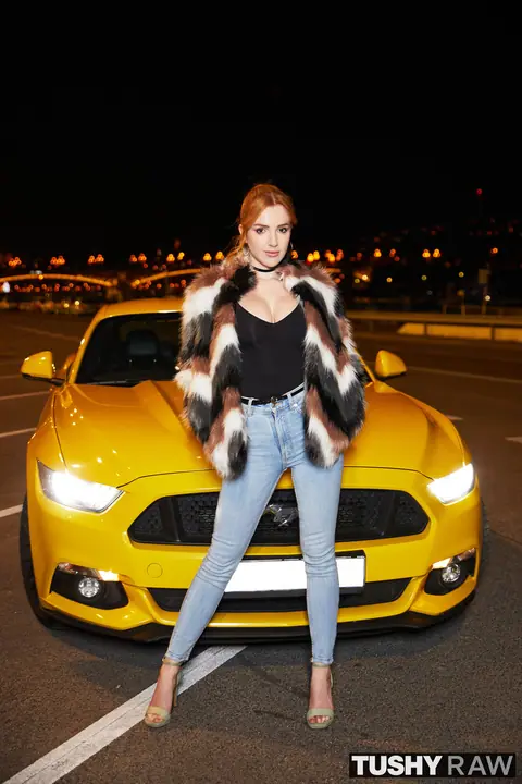 Scarlett Jones: Busty Redhead Takes Anal and a Butt Plug in the Car – photo 1 of 20