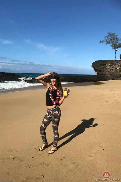 Lily Adams: Skinny Brunette in Shorts Spreads Her Pussy on the Beach – photo 14 of 20
