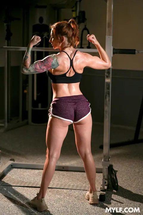 Sophia Locke: Inked Redhead MILF Takes Anal Doggy Style in the Gym – photo 2 of 20