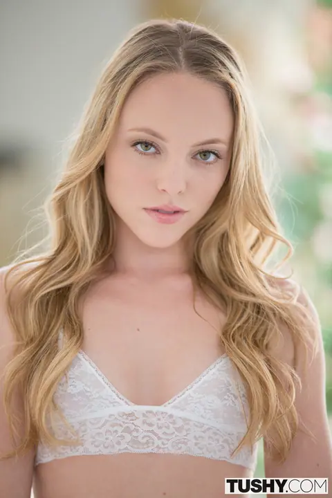 Aubrey Star: Blonde PAWG in Lingerie Takes Anal Doggy Style – photo 6 of 20