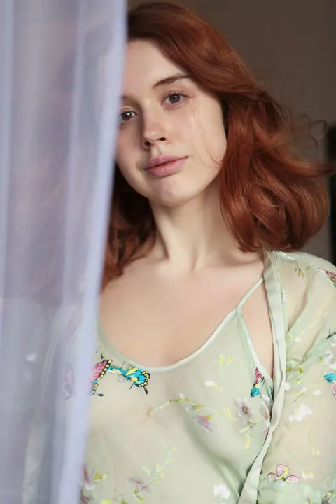Tall Slim Redhead Spreads Her Shaved Pussy – photo 1 of 21