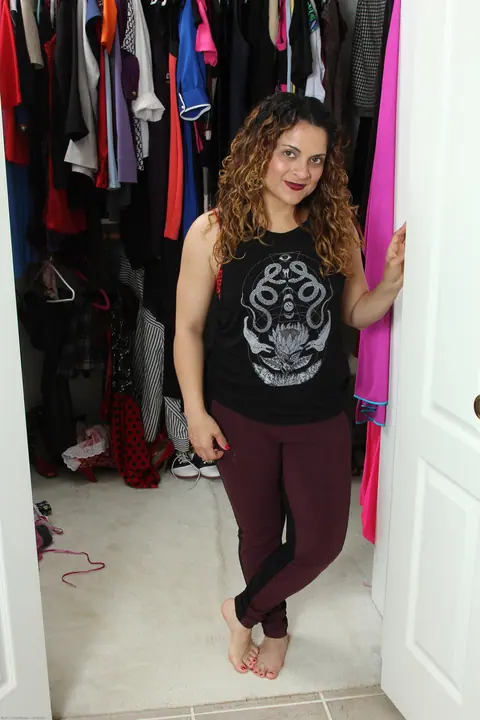 Drew Jones: Curvy Spanish MILF Undresses and Spreads Her Hairy Bush – photo 1 of 20