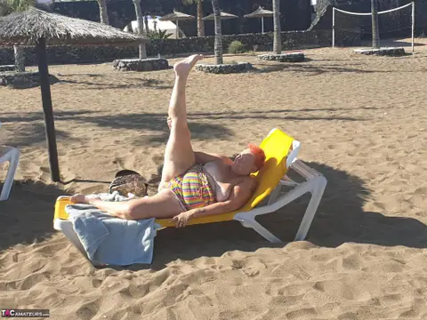BBW Shows Her Big Tits and Ass on the Beach – photo 13 of 20