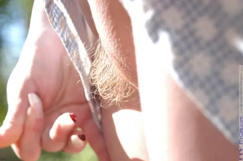 PAWG Spreads Her Hairy Pussy Outdoors – photo 17 of 20