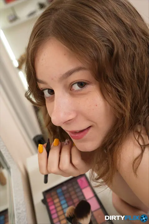 Skinny Brunette in Shorts Gets Fucked and Takes a Load on Her Tits – photo 3 of 20