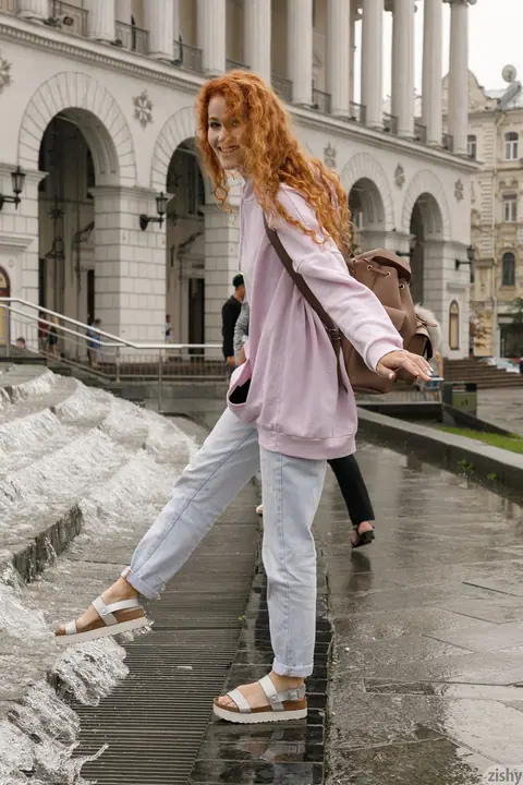 Heidi Romanova: Curly Redhead Flashes Her Tattooed Body Outdoors – photo 2 of 12