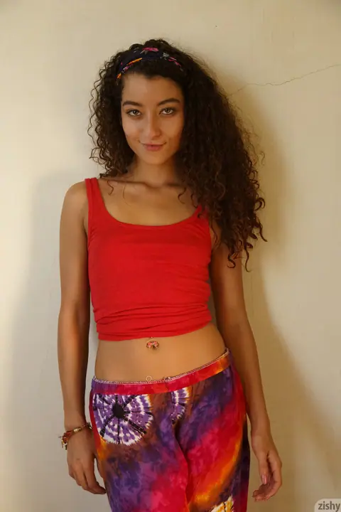 Lana Lovelace: Slim Curly Latina Spreads Her Hairy Pussy Outdoors – photo 5 of 12
