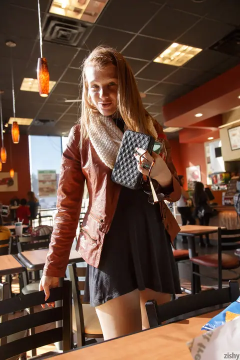 Abby Vissers: Tall Redhead in Glasses Spreads Her Pussy in Public – photo 2 of 11