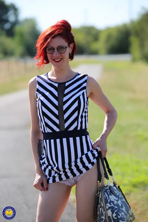 Flora Milano: Redhead MILF in Heels Has Outdoor Anal Threesome – photo 3 of 16