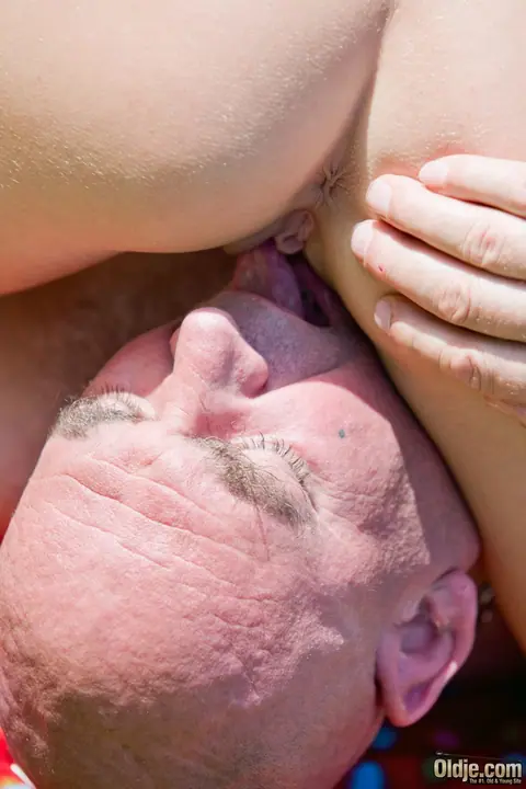 Anita B: Brunette with Small Natural Tits Fucks on the Beach – photo 10 of 20