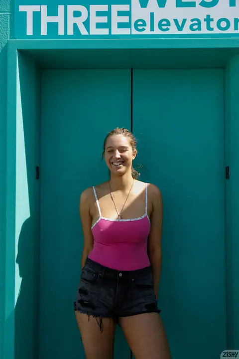 Maddie Crump: Tall Blonde Amateur Lifts Skirt and Flashes Her Big Tits Outdoors – photo 1 of 12
