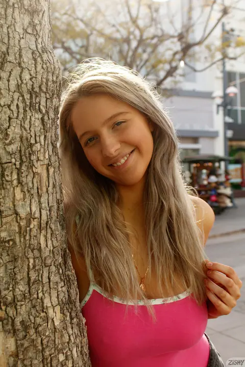 Maddie Crump: Tall Blonde Amateur Lifts Skirt and Flashes Her Big Tits Outdoors – photo 3 of 12