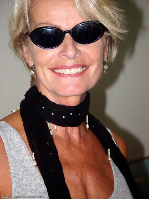 Mature Blonde in Glasses Spreads Her Hairy Pussy – photo 1 of 20