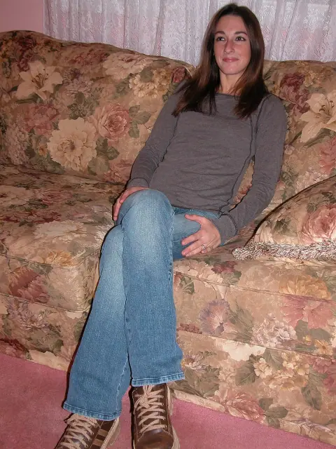 Skinny Brunette Strips Out of Her Jeans and Spreads for a Casting – photo 1 of 20