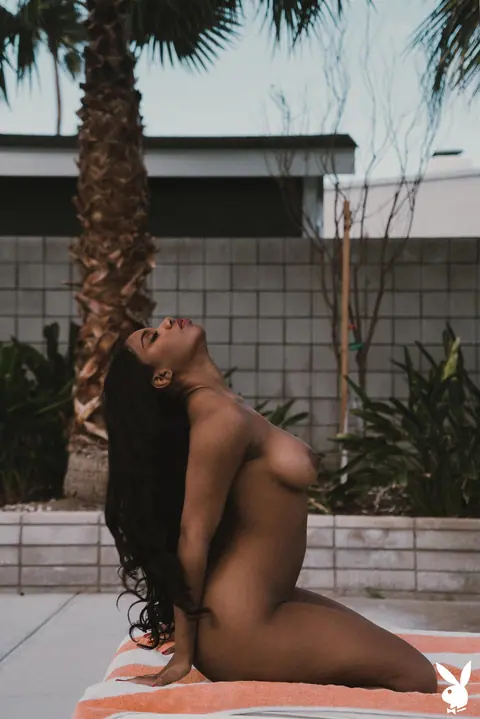 Ebony Babe with Big Tits Strips Out of Her Lingerie Outdoors – photo 16 of 20