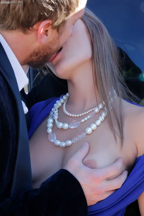 Dani Daniels: Brunette Kisses Partner, Gets Licked and Rides Him Cowgirl Outdoors – photo 6 of 20
